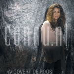 18-04-2005 Quinty Trustfull at studio Amsterdam,
by order of Pulse

[keywords]Presentor, Posed, Half Length[/keywords]